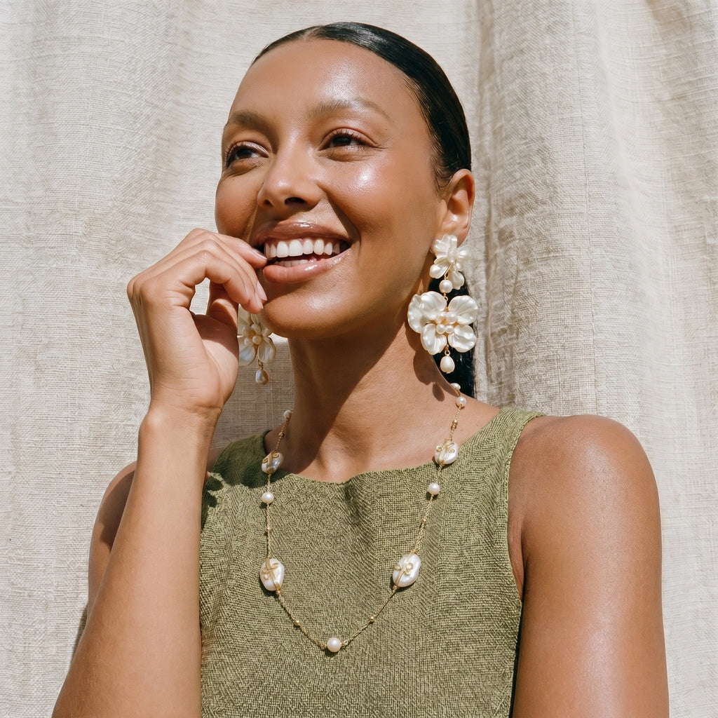 Golden Leaf Pearl Necklace