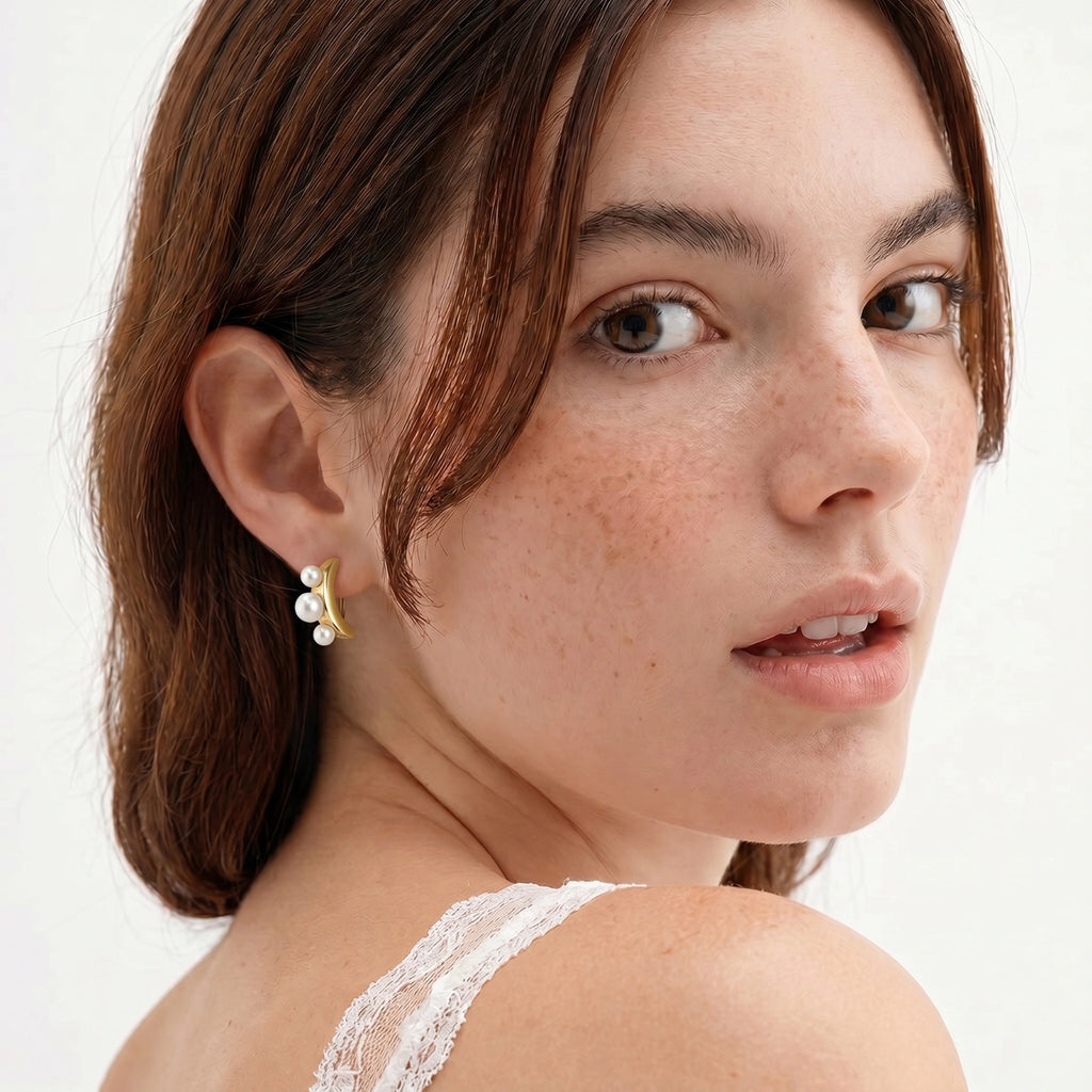 Shore Pearl Curve Studs